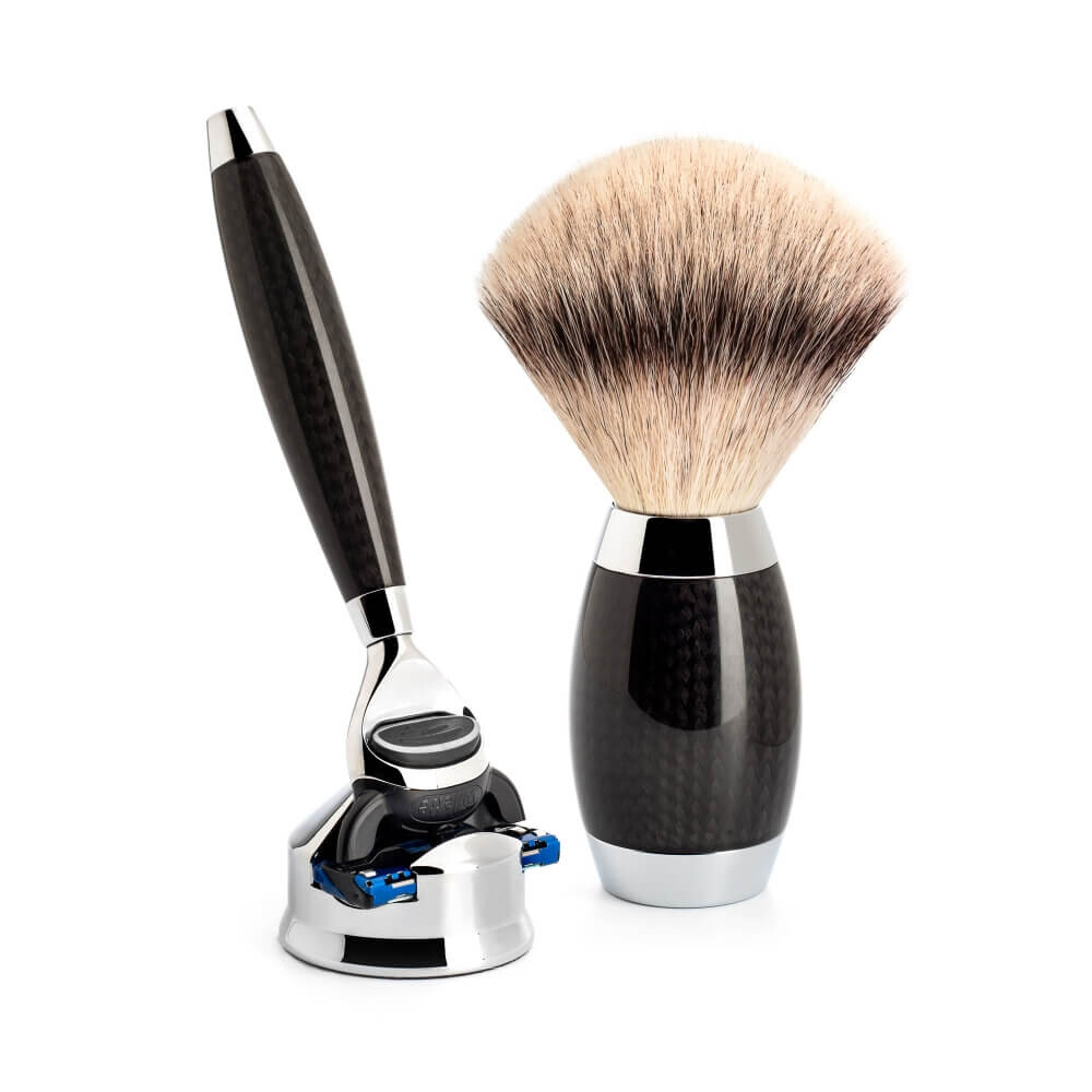 Mühle Edition No. 1, Barbersæt med Fusion Skraber, Silvertip FibreÂ® Barberkost og Holder til skraber, Carbon