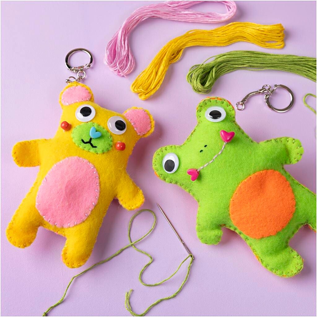 Mini DIY Kit Syning, Frø og bamse, ass. farver, 1 pk.