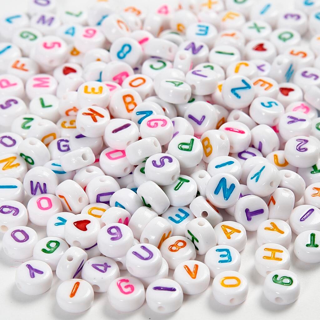 Bogstavperler, hvid, str. 7 mm, hulstr. 1,2 mm, 200g, ca. 1500 stk.