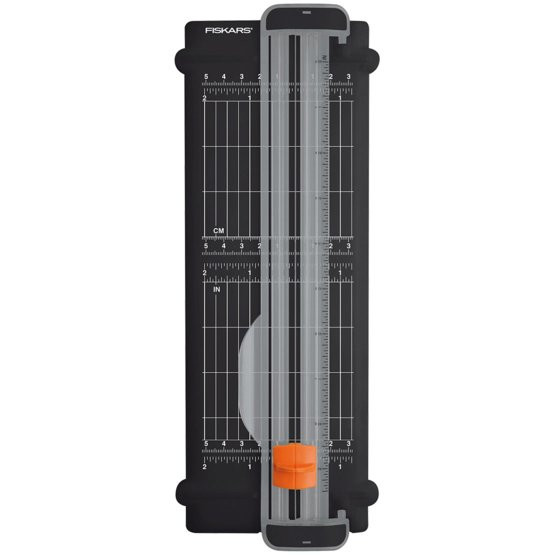 Fiskars skæremaskine SureCut - Genbrugspapirskærer 22 cm A5