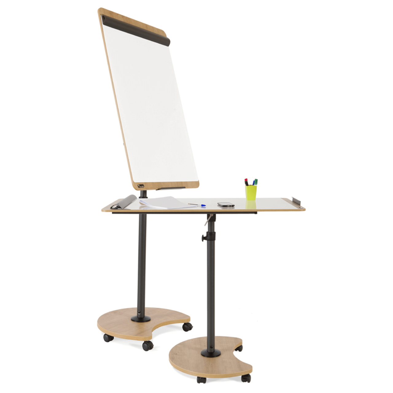 Flipchart Whiteboard med hjul inkl. pennebakke fra Rocada 115 x 67 cm