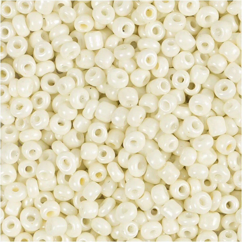 Rocaiperler diam. 3 mm str. 8/0 hulstr. 0,6-1,0 mm perlemor 25 g pr pakke