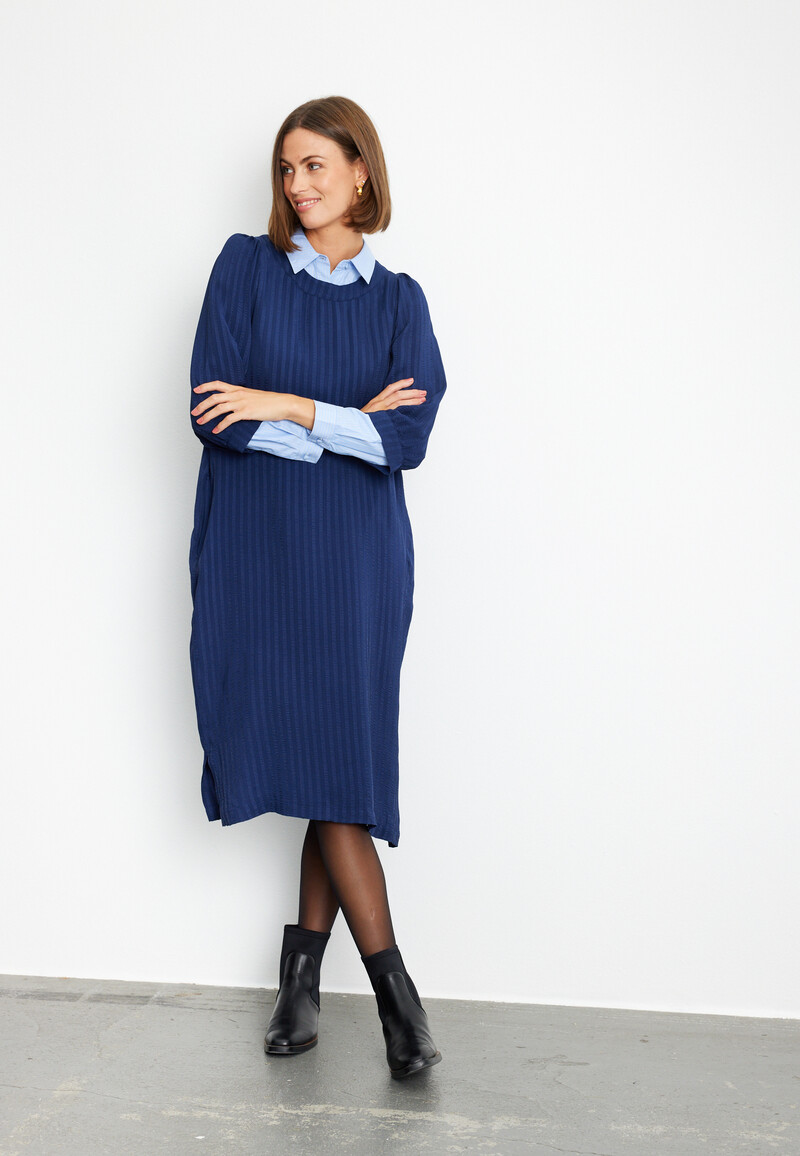 IN FRONT PAULINA DRESS 15314 501 (Blue 501, M)