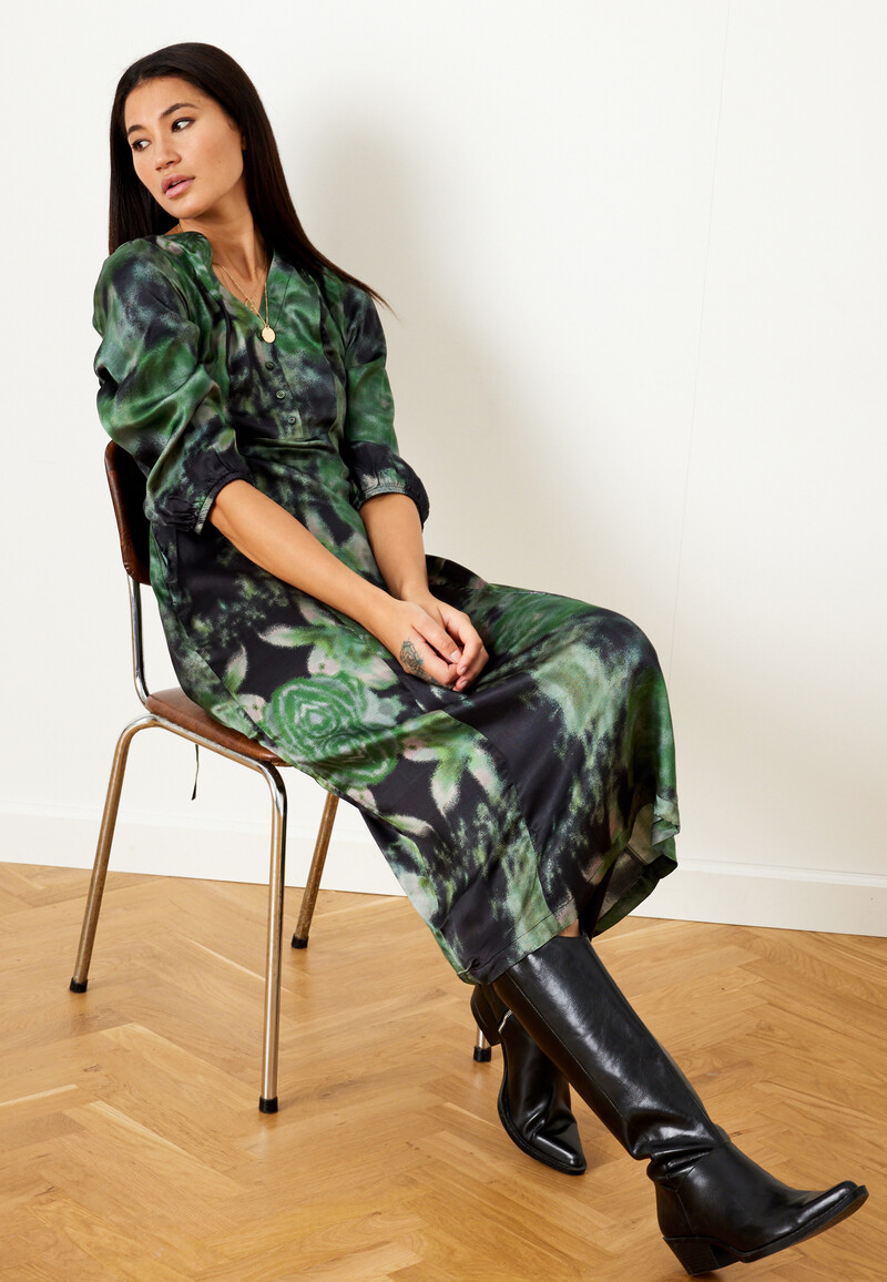 IN FRONT KARLA DRESS 15447 615 (Green 615, S)