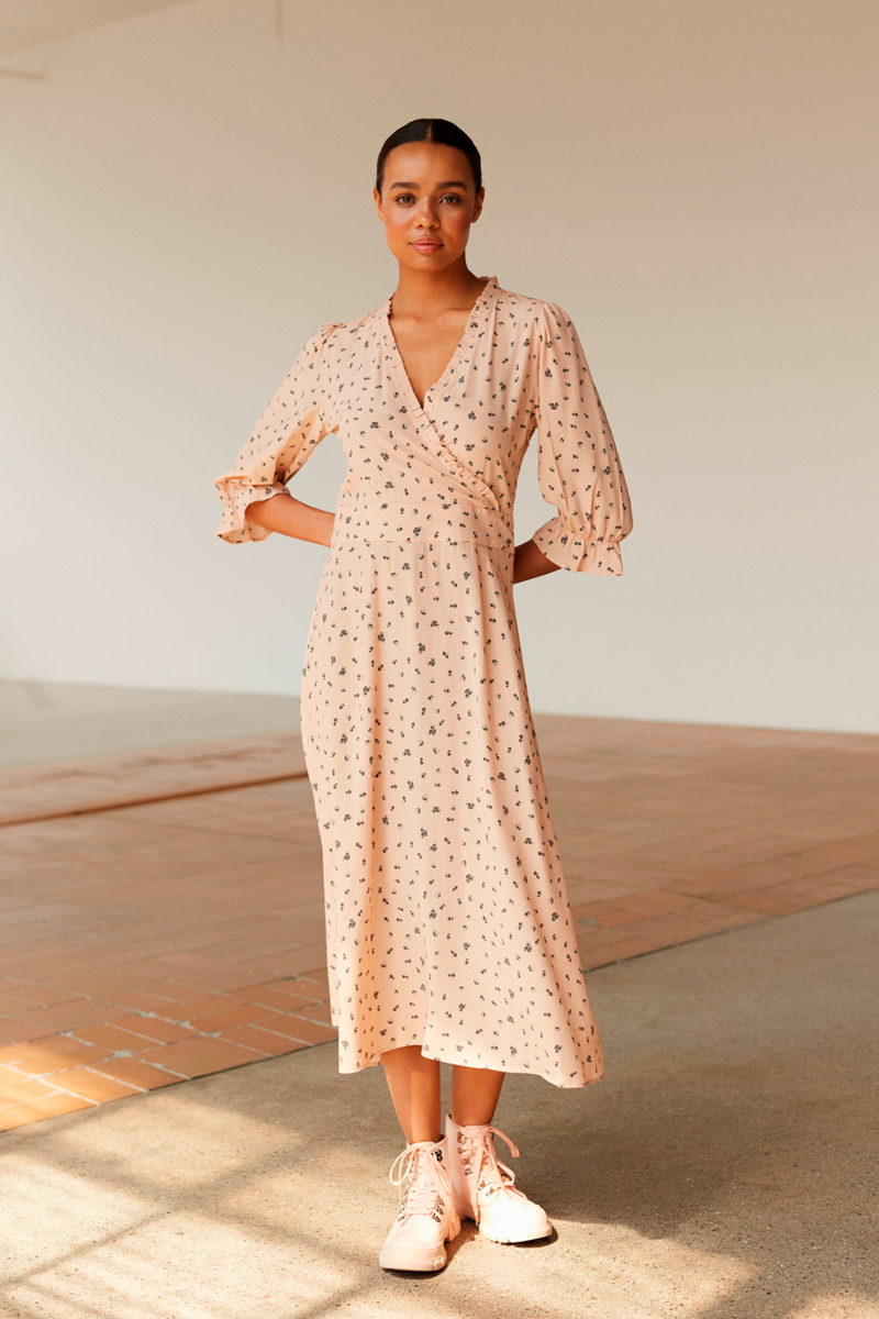 SOFIE SCHNOOR DRESS S231323 NUDE ROSE (Nude Rose, XL)