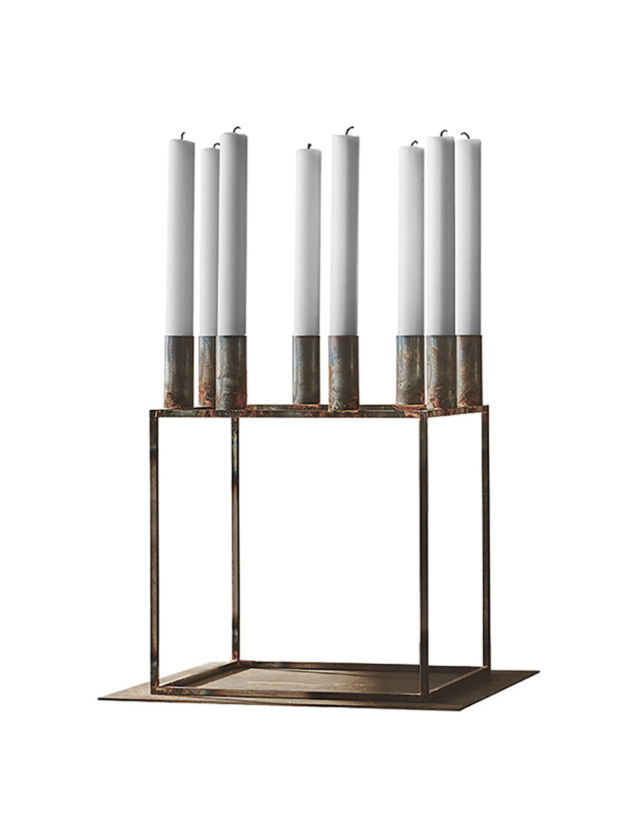 Kubus 8 Lysestage, raw fra Audo Copenhagen