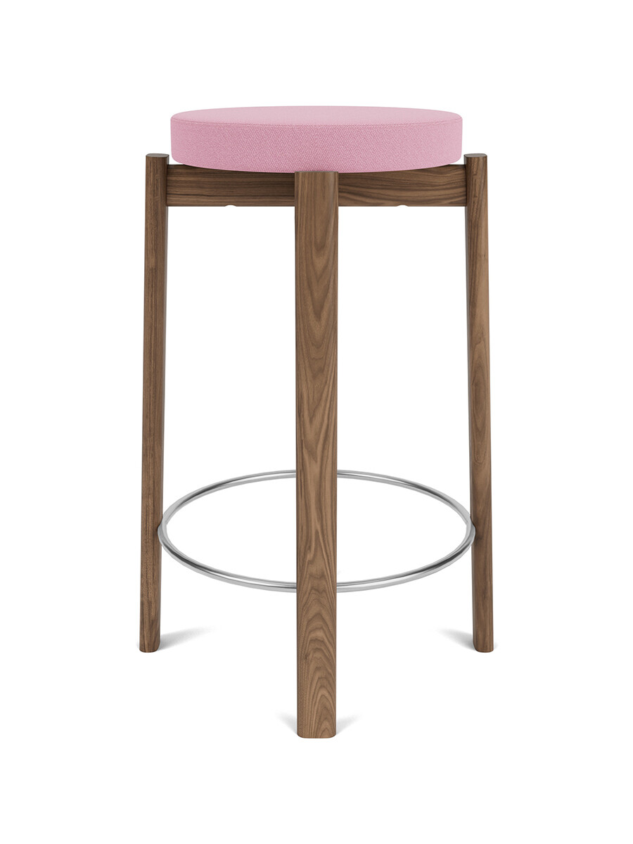 Passage Counter Stool, upholstered fra Audo Copenhagen (Walnut / Vidar 0526)