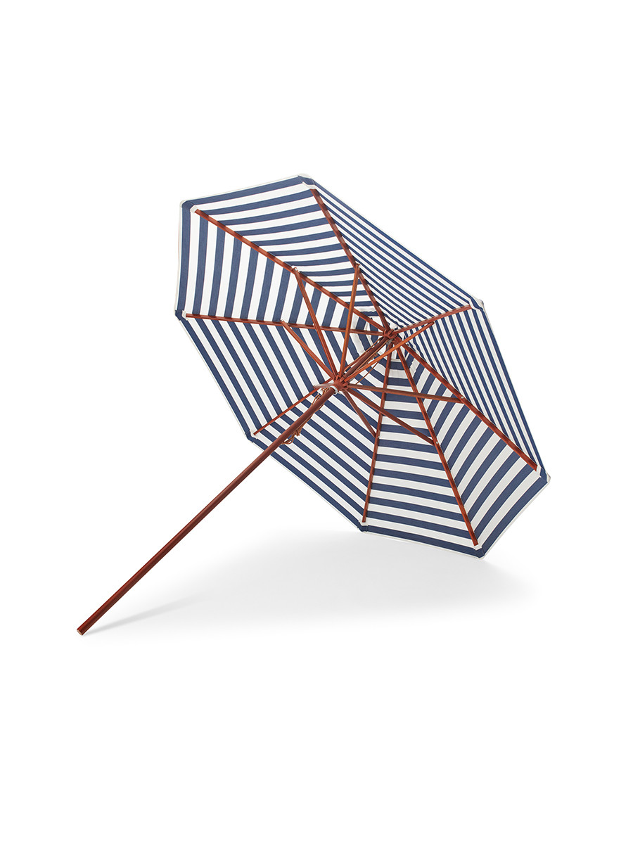 Skagerak Messina Parasol Ø270, Dark Blue Stripes fra Fritz Hansen