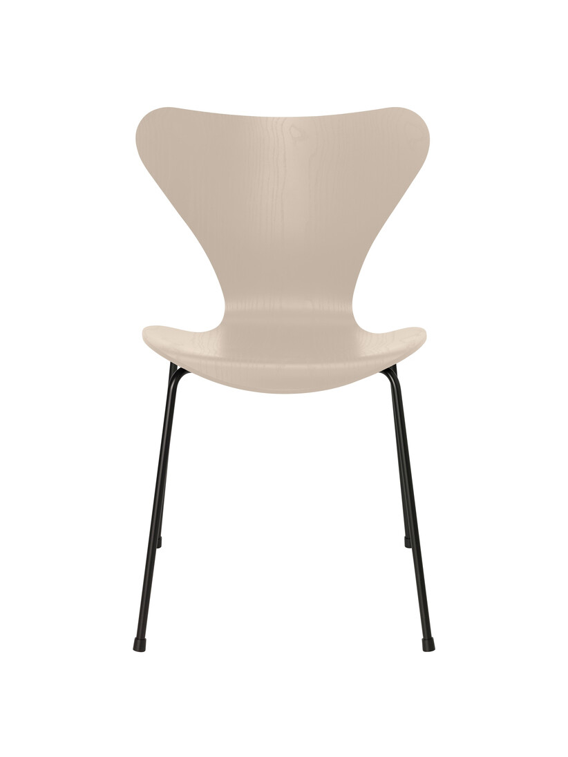 Billede af 3107 stol, farvet ask lys beige/sort stel af Arne Jacobsen