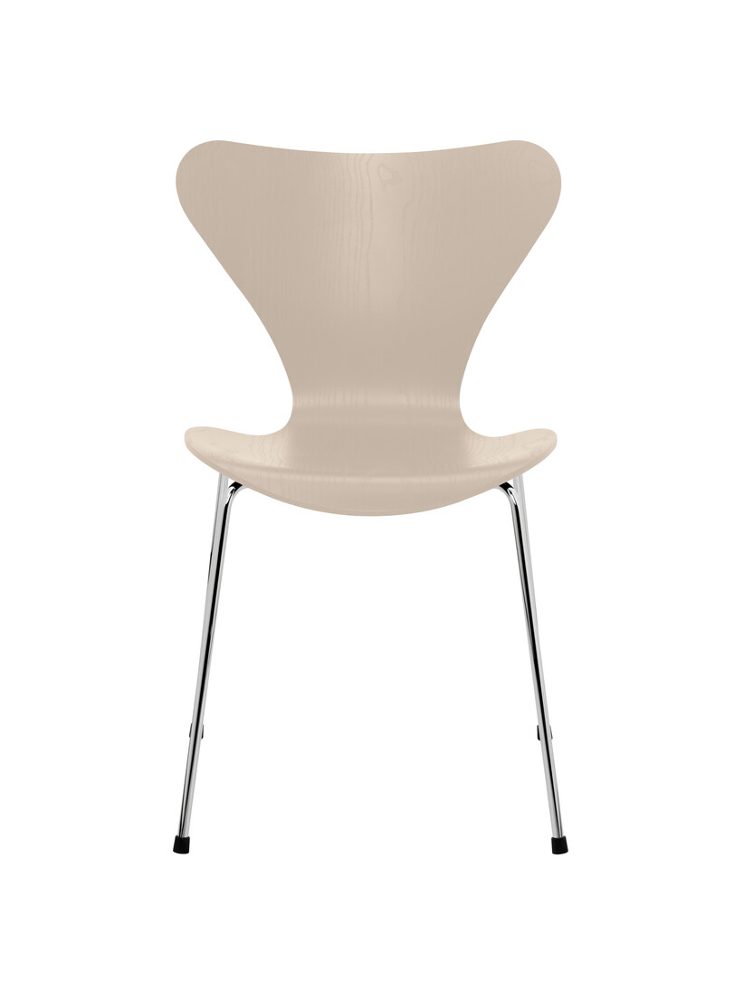 Billede af 3107 stol, farvet ask lys beige/krom stel af Arne Jacobsen