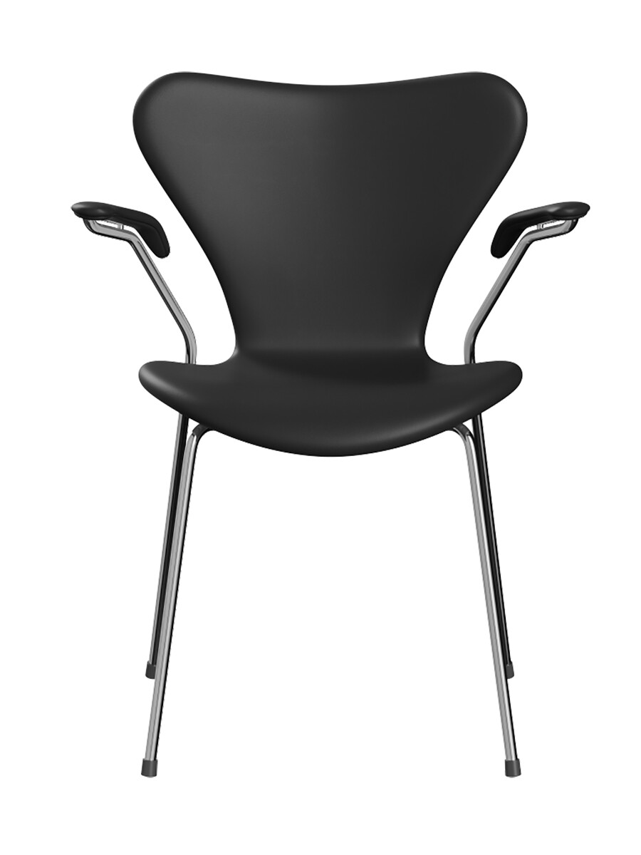 Billede af 3207 Serie 7 Armstol af Arne Jacobsen (Fuldpolstret, Soft læder, Sort)