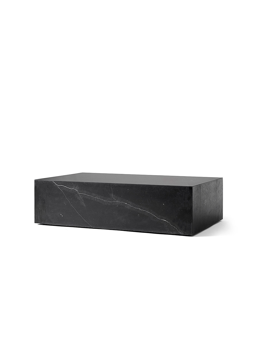 Plinth Low Black Nero Marquina marmor fra Audo Copenhagen (Black, Nero Marquina marmor)