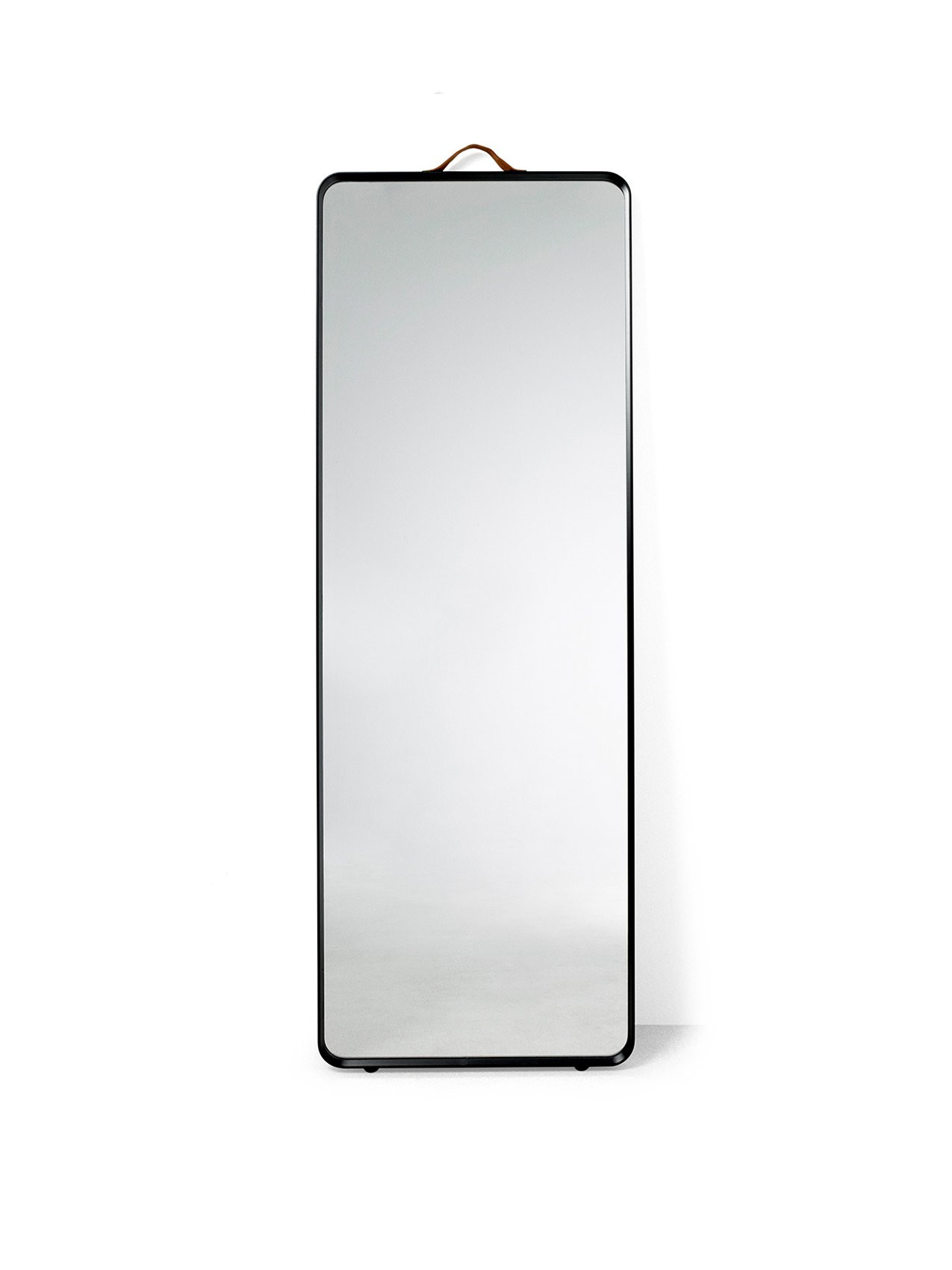 Norm Floor Mirror fra Audo Copenhagen (Black)