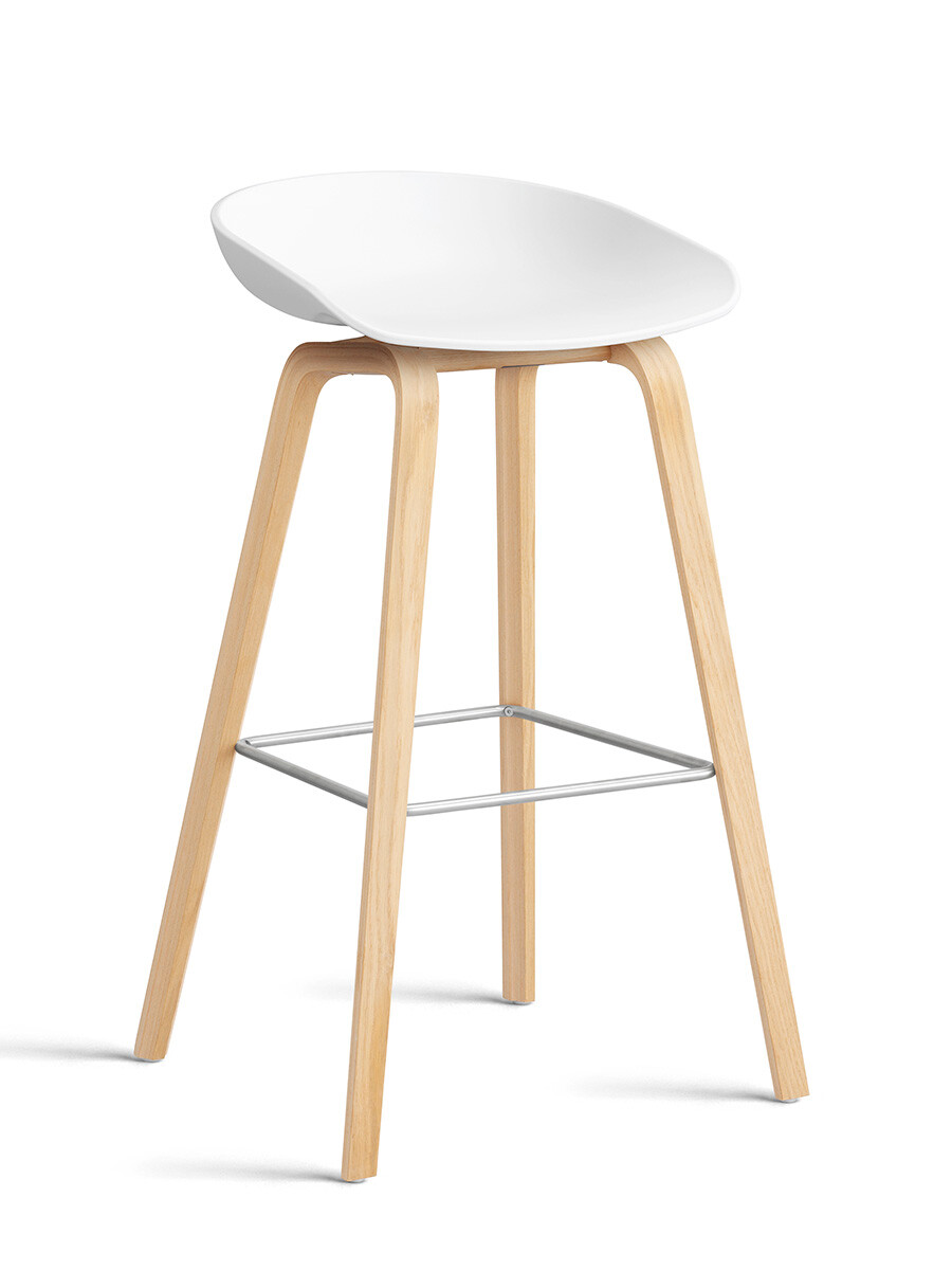 About a Stool AAS32 fra Hay (Høj / B 50 x D 46 x H 74/85 cm, Hvid, Sæbebehandlet eg)