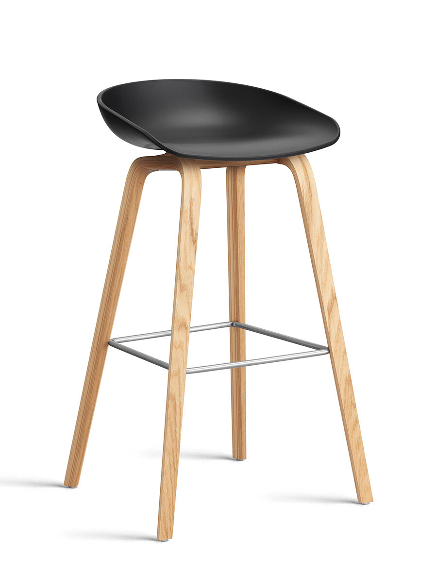 About a Stool AAS32 fra Hay (Høj / B 50 x D 46 x H 74/85 cm, Sort, Lakeret eg)