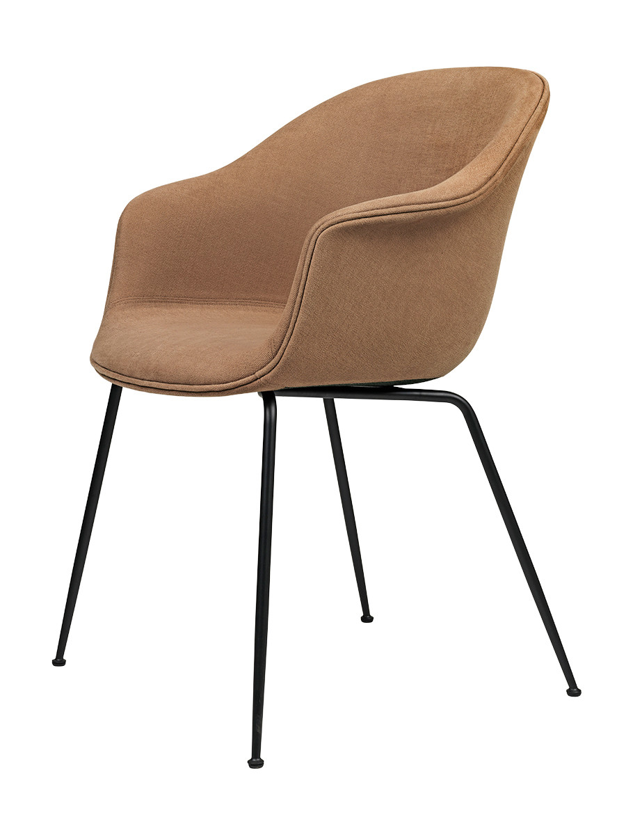 Bat Spisestol, fuldpolstret fra GUBI (Prisgruppe 2, Conic base, Black base)