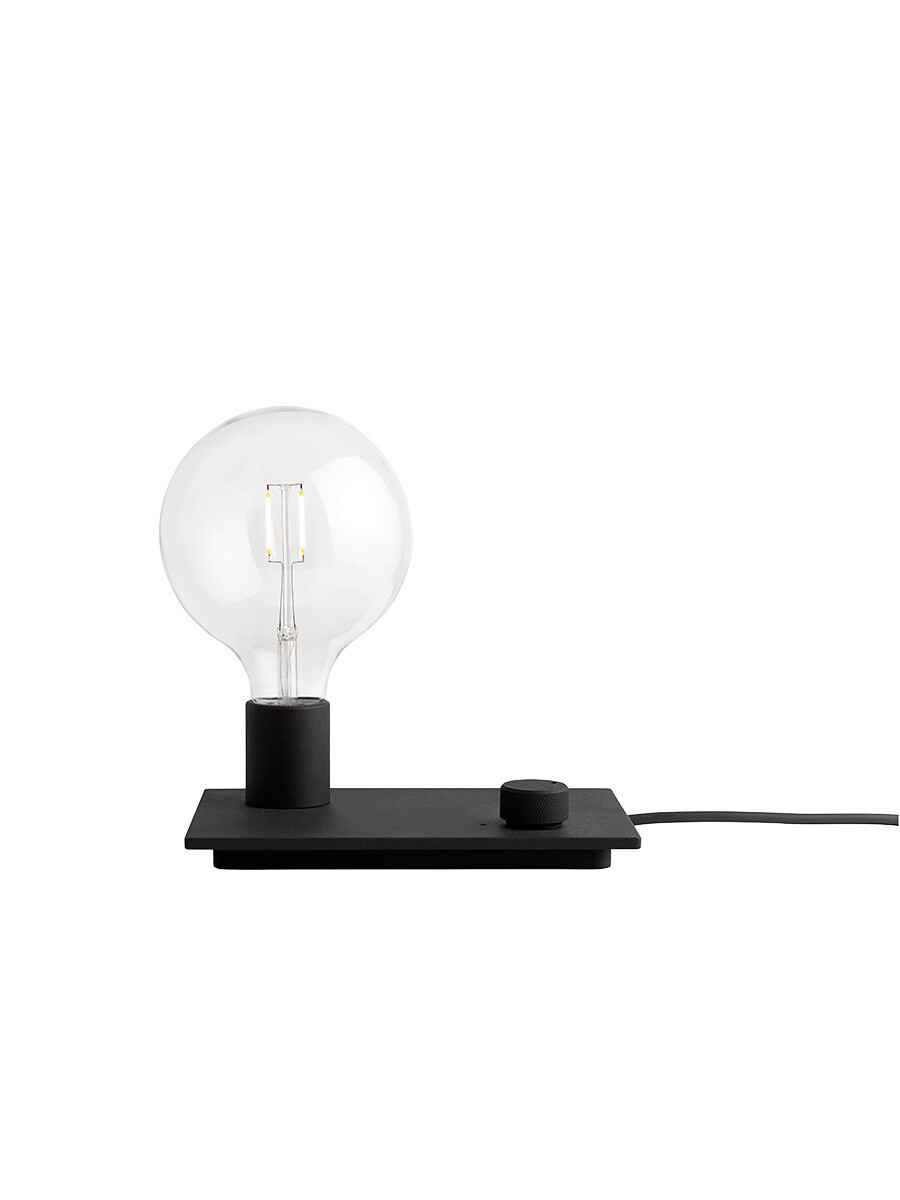 Control Table Lamp fra Muuto (Black)