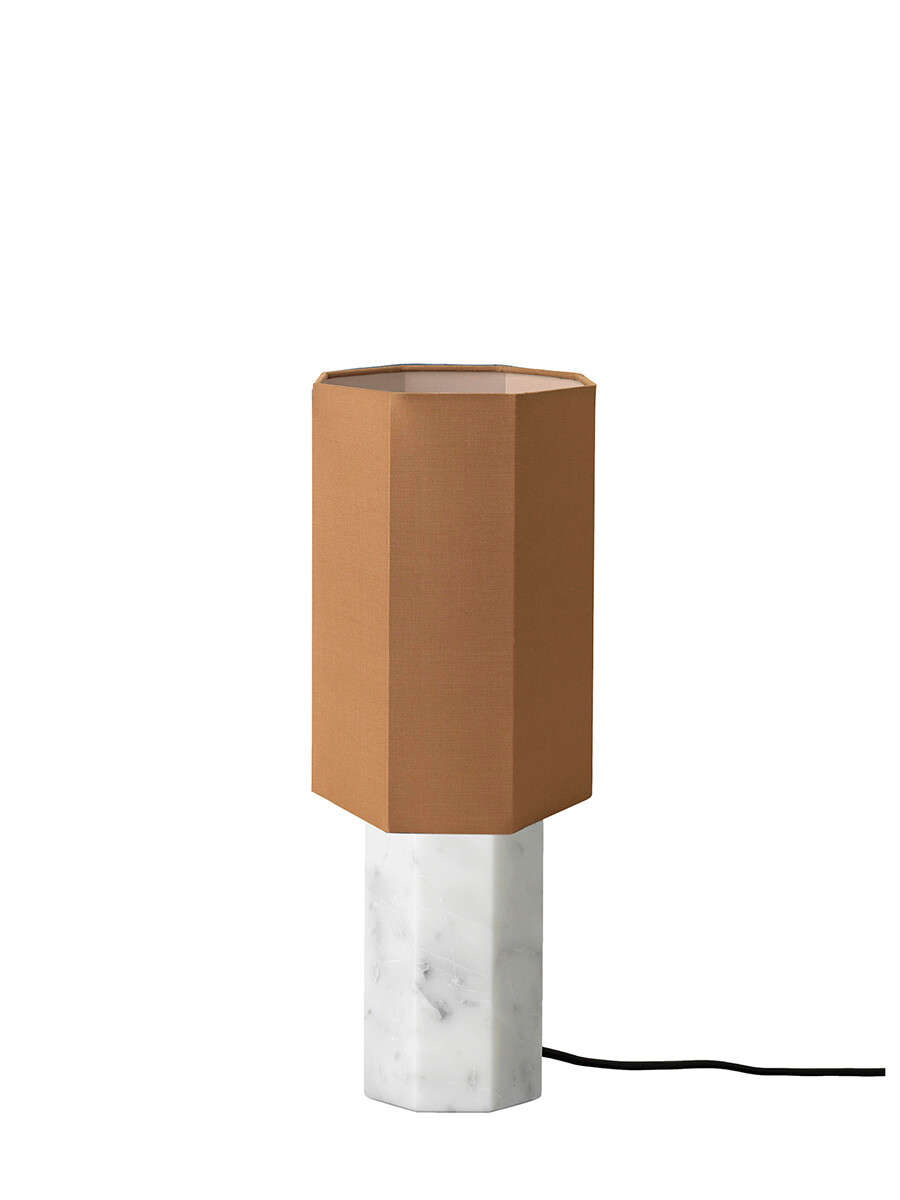 The Eight Over Eight Lamp Small, white marble fra Louise Roe (Brass)