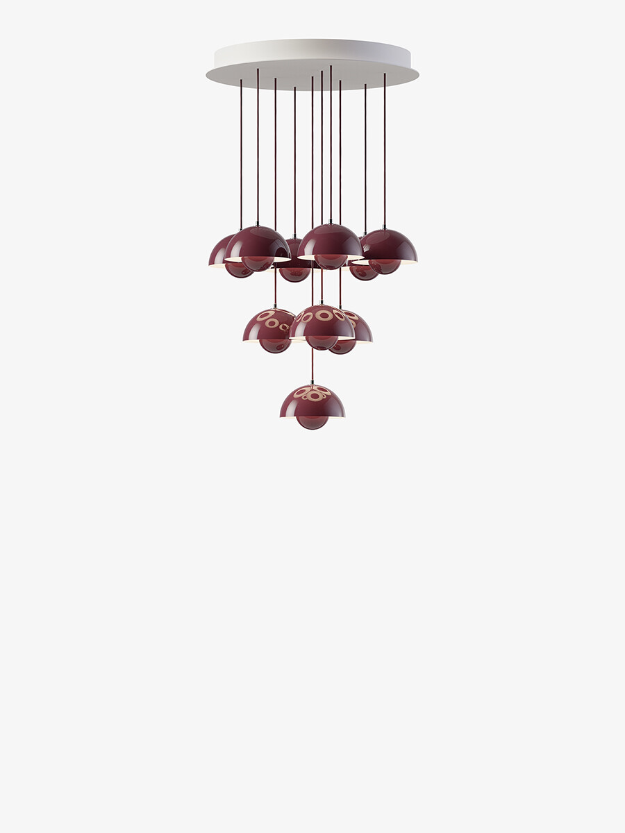 Flowerpot Chandelier VP10, 10 pendants fra &Tradition (Dark Plum)