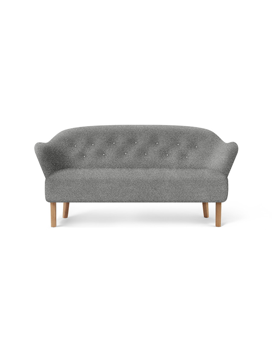 Ingeborg Sofa fra Audo Copenhagen (Stof, Sacho Nara, 001, Eg)