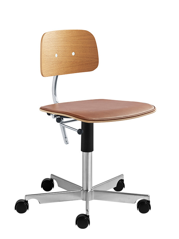 Kevi 2533 Kontorstol med sædepolstring fra Montana (Brandy)