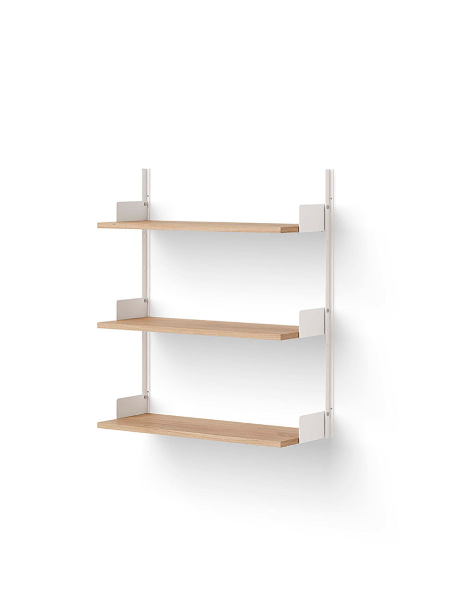 Wall Shelf 900 fra New Works (Eg/hvid)