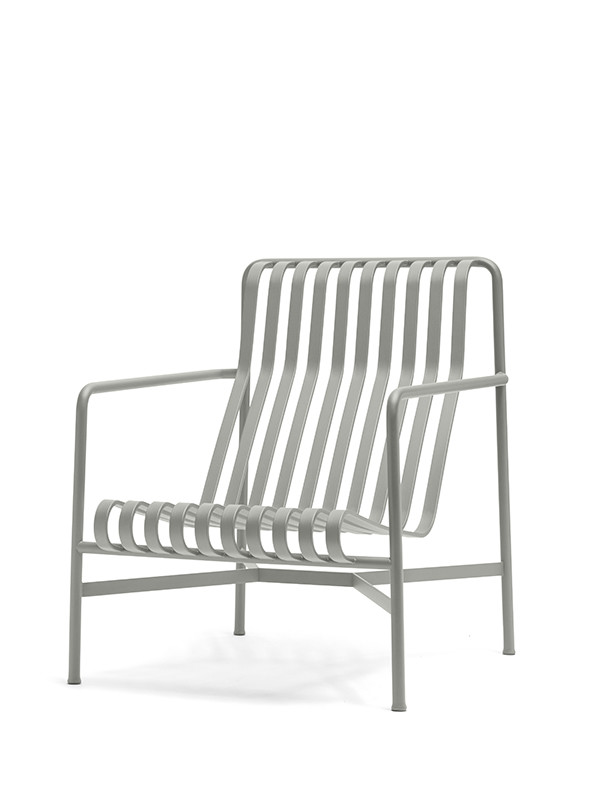 Palissade Lounge Chair High, sky grey fra Hay