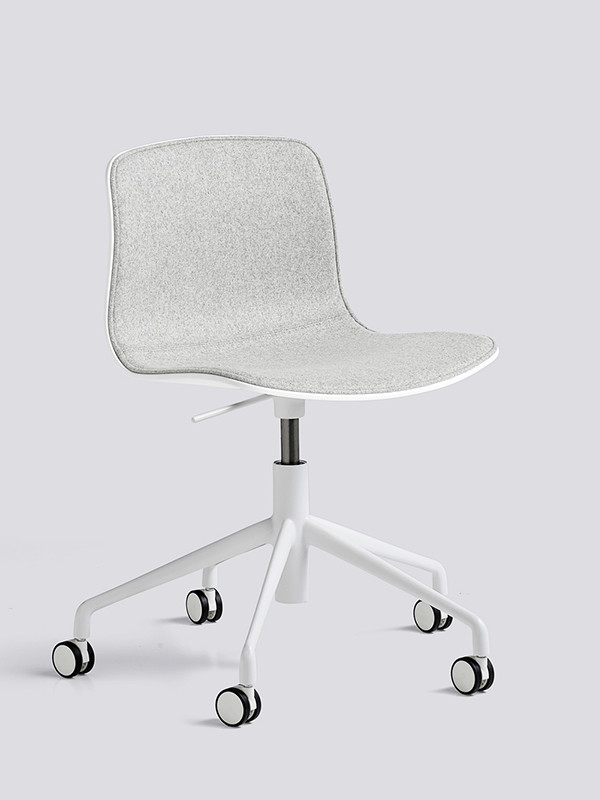 Billede af About a Chair AAC50 forsidepolstret fra Hay (Grey, Poleret aluminium, Steelcut)