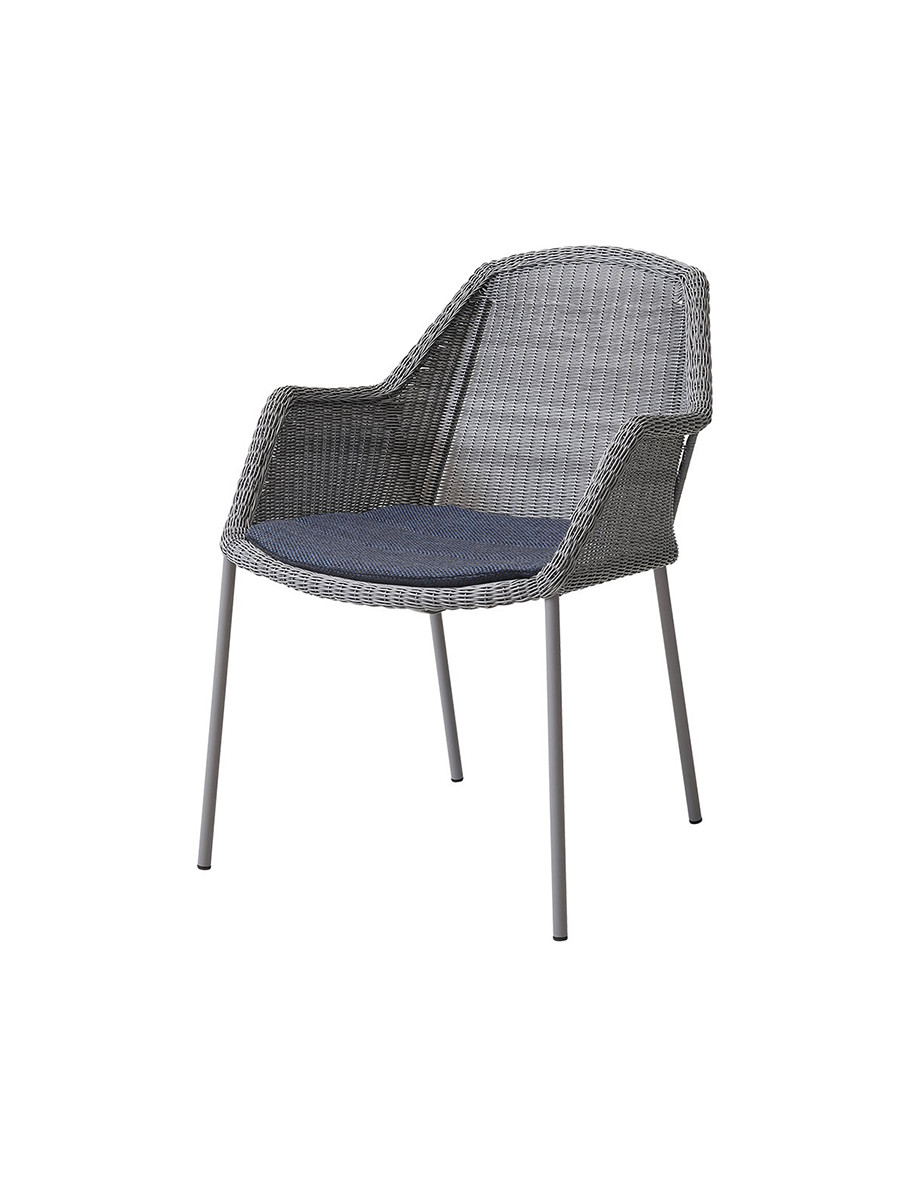 Breeze havestol med armlæn, stabelbar fra Cane-line (Light grey, Dark blue, Cane-line Limit)