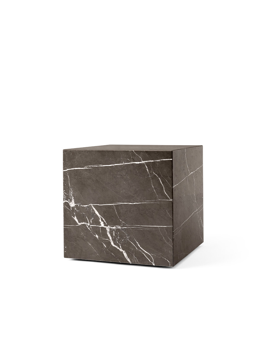 Plinth Cubic Grey Kendzo marmor fra Audo Copenhagen