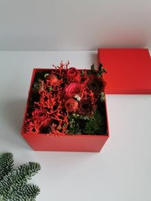 Blomster i æske