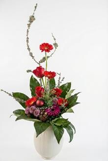 Høj julebuket med lavgrene