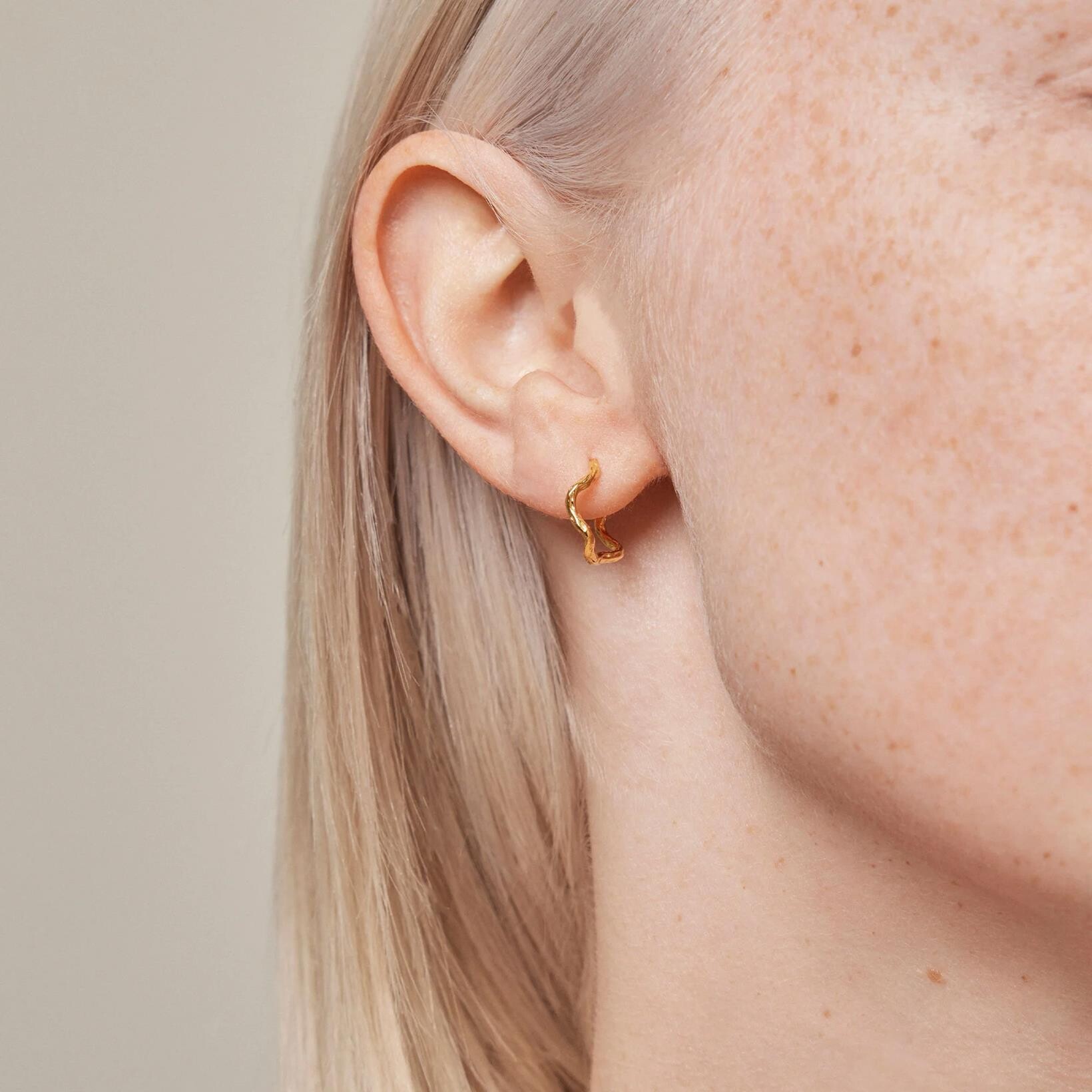 Enamel Copenhagen chunky classic hoops 10m - gold main image 1