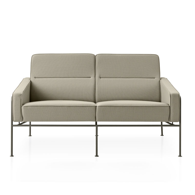 Fritz Hansen 3302 Sofa 2-Pers Stof