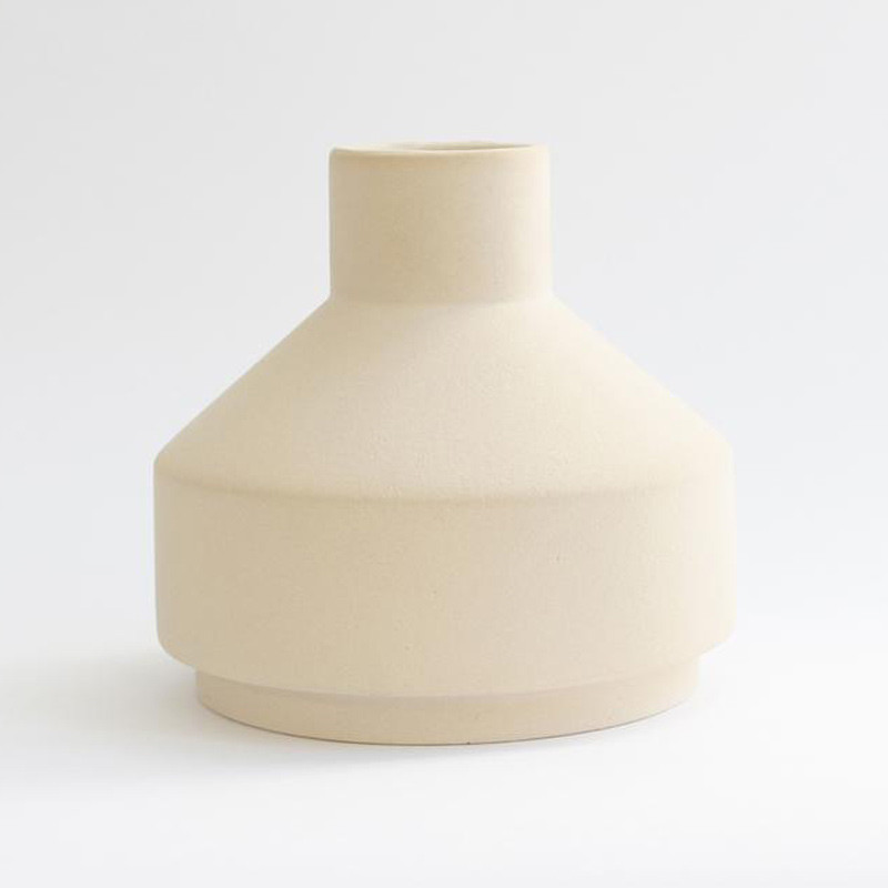 Ania Emma Vase Light Sand Engobe
