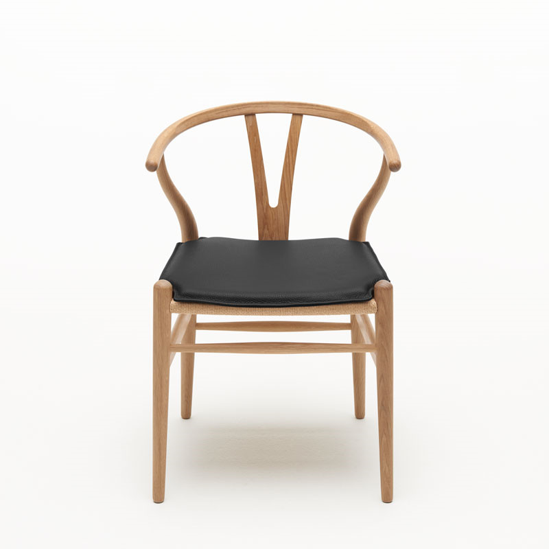 Carl Hansen CH24 Y-Stol Hynde Sort - Livingshop.dk