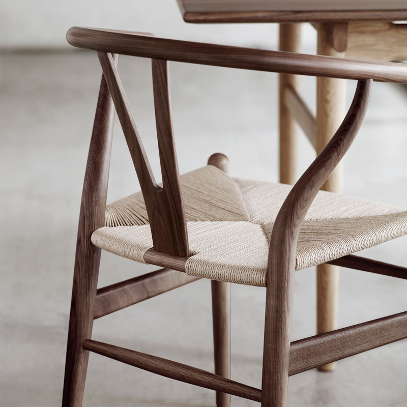 Carl Hansen CH24 Y stolen Livingshop.dk Carl Hansen CH24 Y stolen Livingshop.dk
