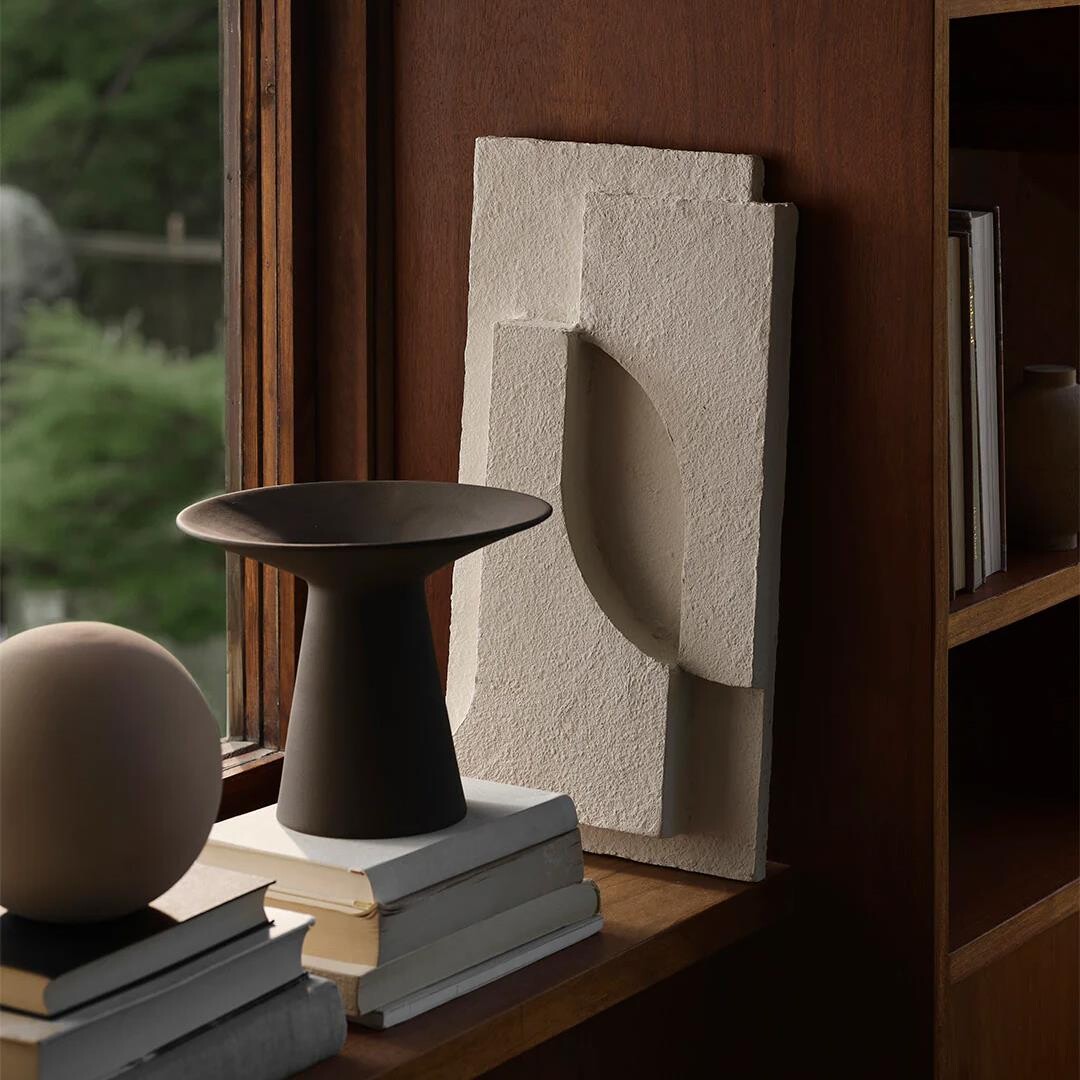 Kristina Dam Studio Serif Relief Small - Livingshop.dk