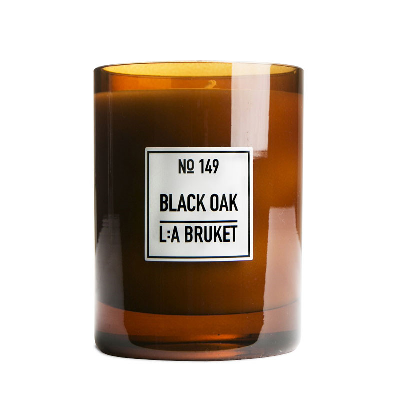 L:A Bruket L:A Bruket Scented Candle Black Oak Gaveideer Til Enhver Anledning