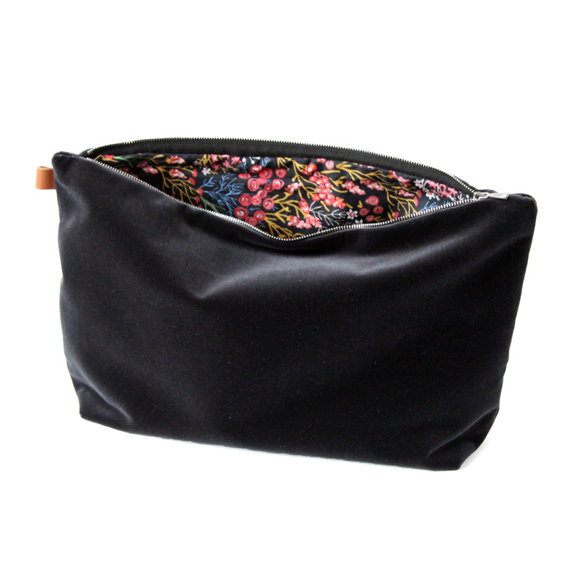 Semibasic Lush Pocket Large Black