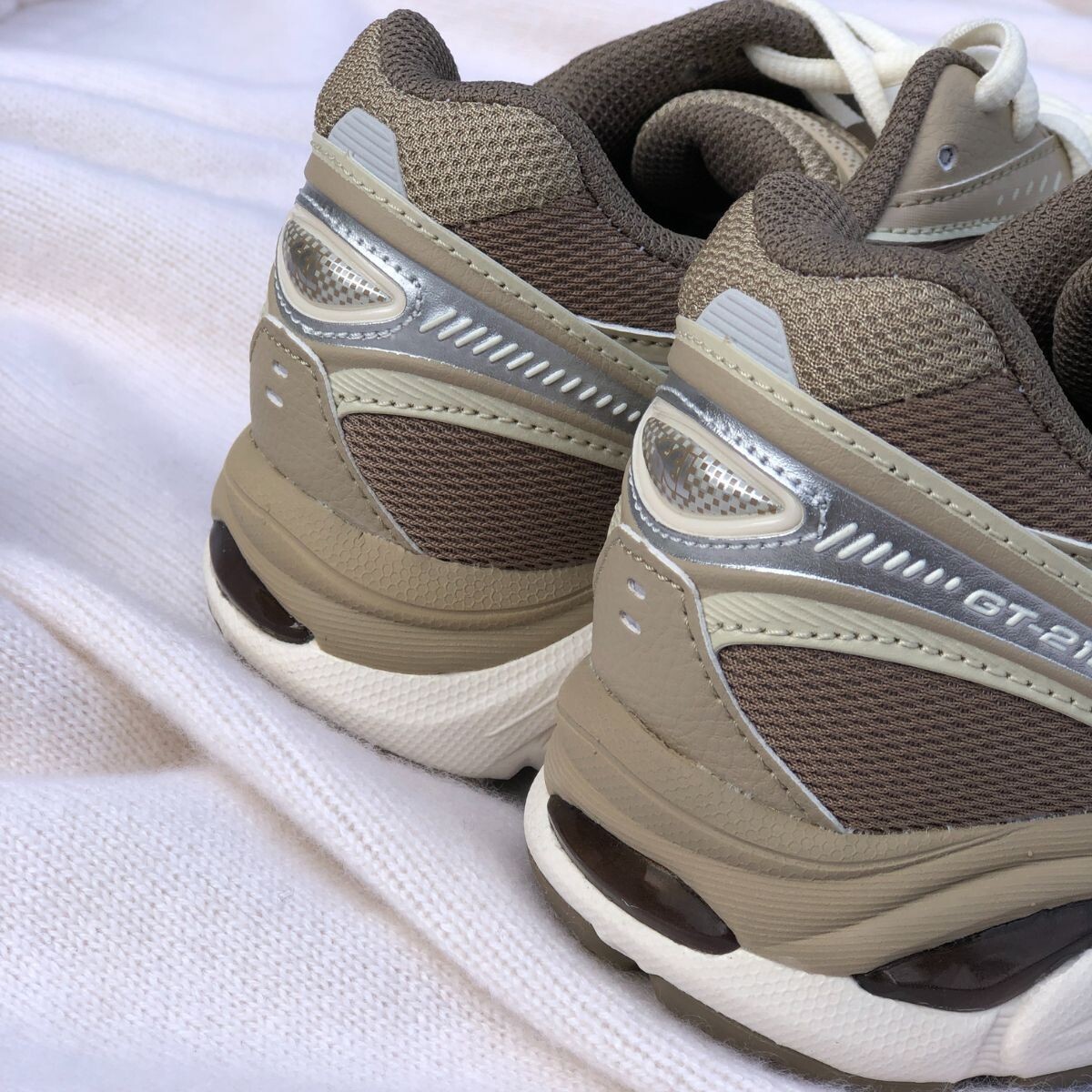 asics gt 5000 junior brun