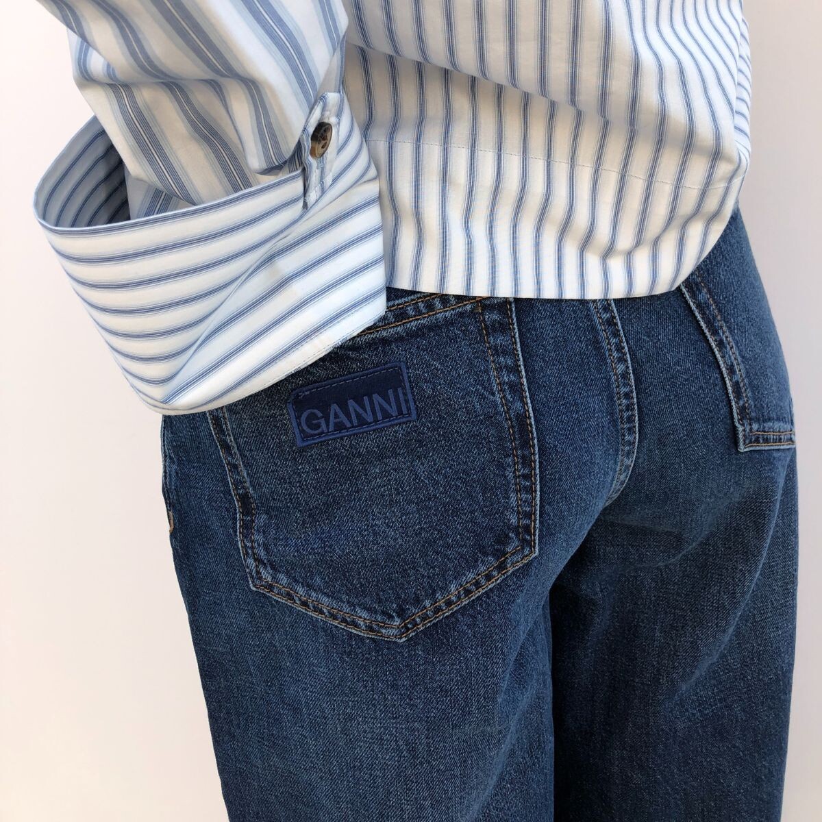 GANNI｜JEANS (DARK BLUE IZEY JEANS (J1638 569)) Dark Blue Vintage Dark Blue Izey Jeans | GANNI BE