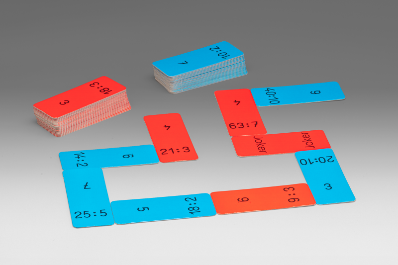 Domino spil med Division 1-100