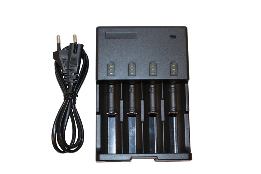 Charger MultiA/MultiV/138x90x35 <br />Charger