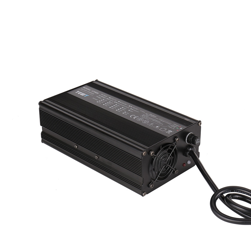 Charger 20A/24V/207x120x70 <br />Charger