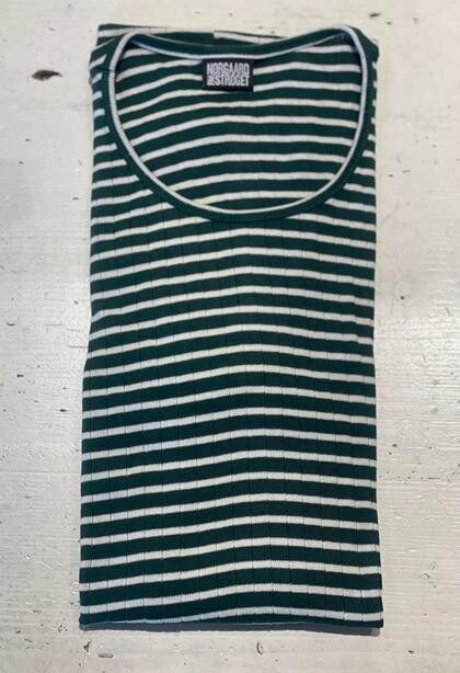 NØRGAARD PÅ STRØGET T-SHIRT, 101 BOTTLE GREEN/ECRU