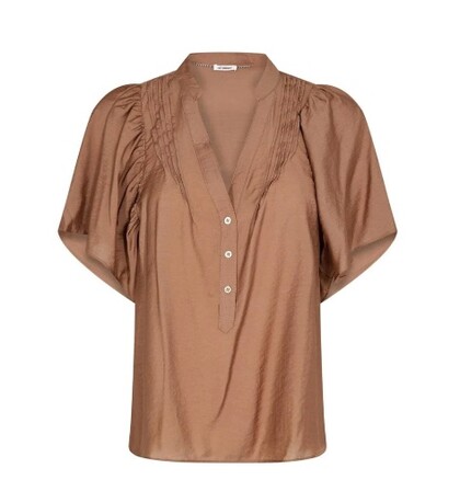 CO' COUTURE BLUSE, CALLUM PINTUCK LATTE