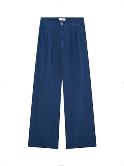 MAISON HOTEL BUKS, MARINA DEEP OCEAN