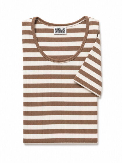 NØRGAARD PÅ STRØGET T-SHIRT, K/Æ CAMEL/ECRU