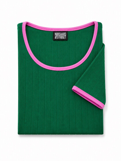 NØRGAARD PÅ STRØGET T-SHIRT, K/Æ GREEN/LIGHT PINK